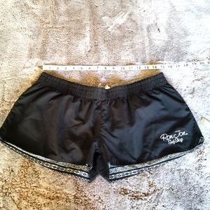 Ron John Reversible Black Tribal Brd shorts size Girls XL NWT